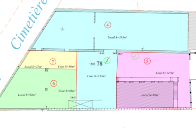 Locaux commerciaux 426 m2 + 228 m2 de parking — photo du bien
