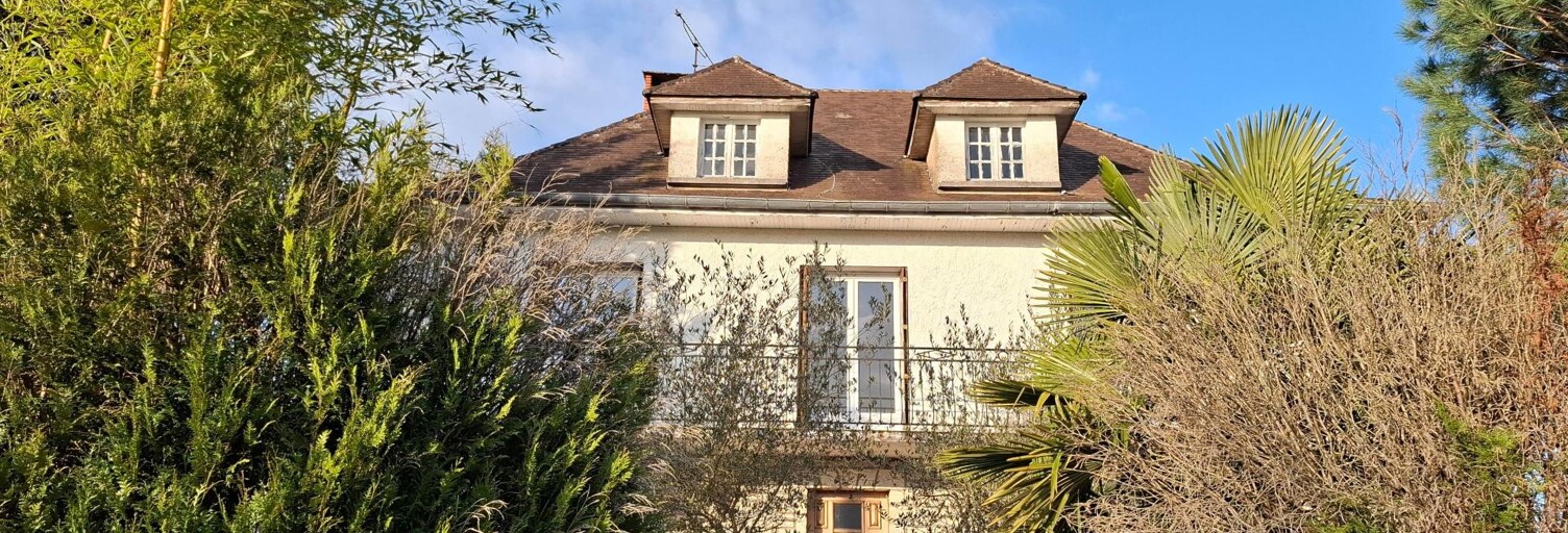 Maison 8 Pièces 205 m² à vendre à Lacapelle-Marival (46120)