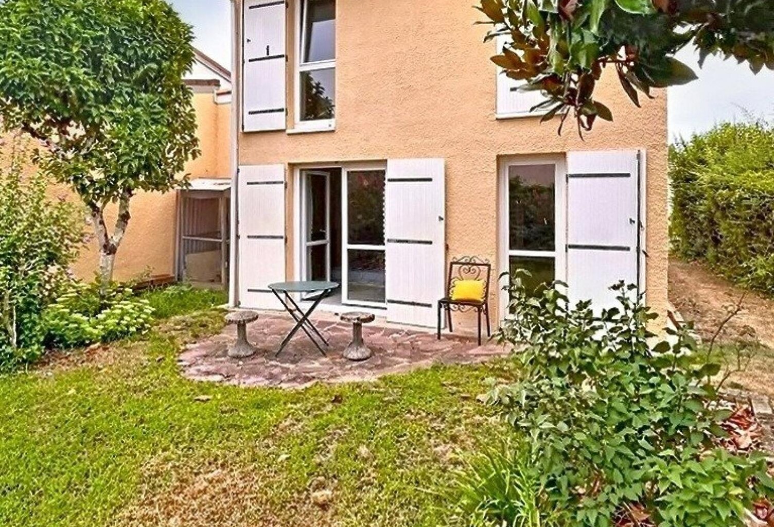 MAISON GRADIGNAN MALARTIC BIEN PLACEE SANS VIS A VIS — photo 1