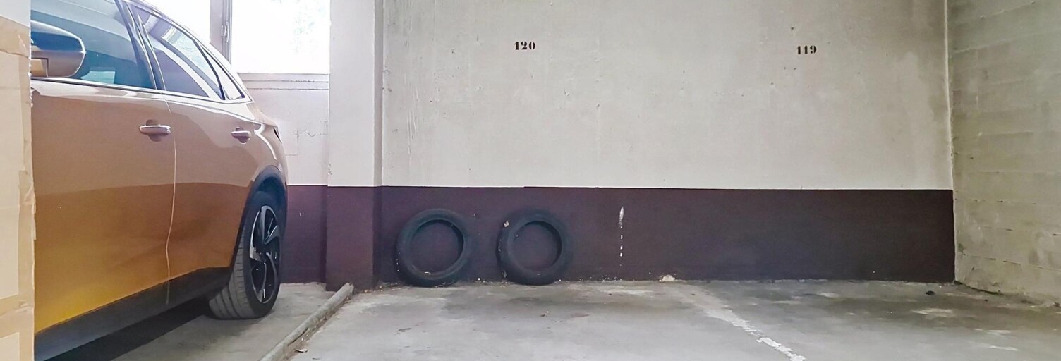 Garage   m² à vendre à Sainte-Foy-lès-Lyon (69110)