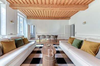 Appartement 5 pièces 2695 €