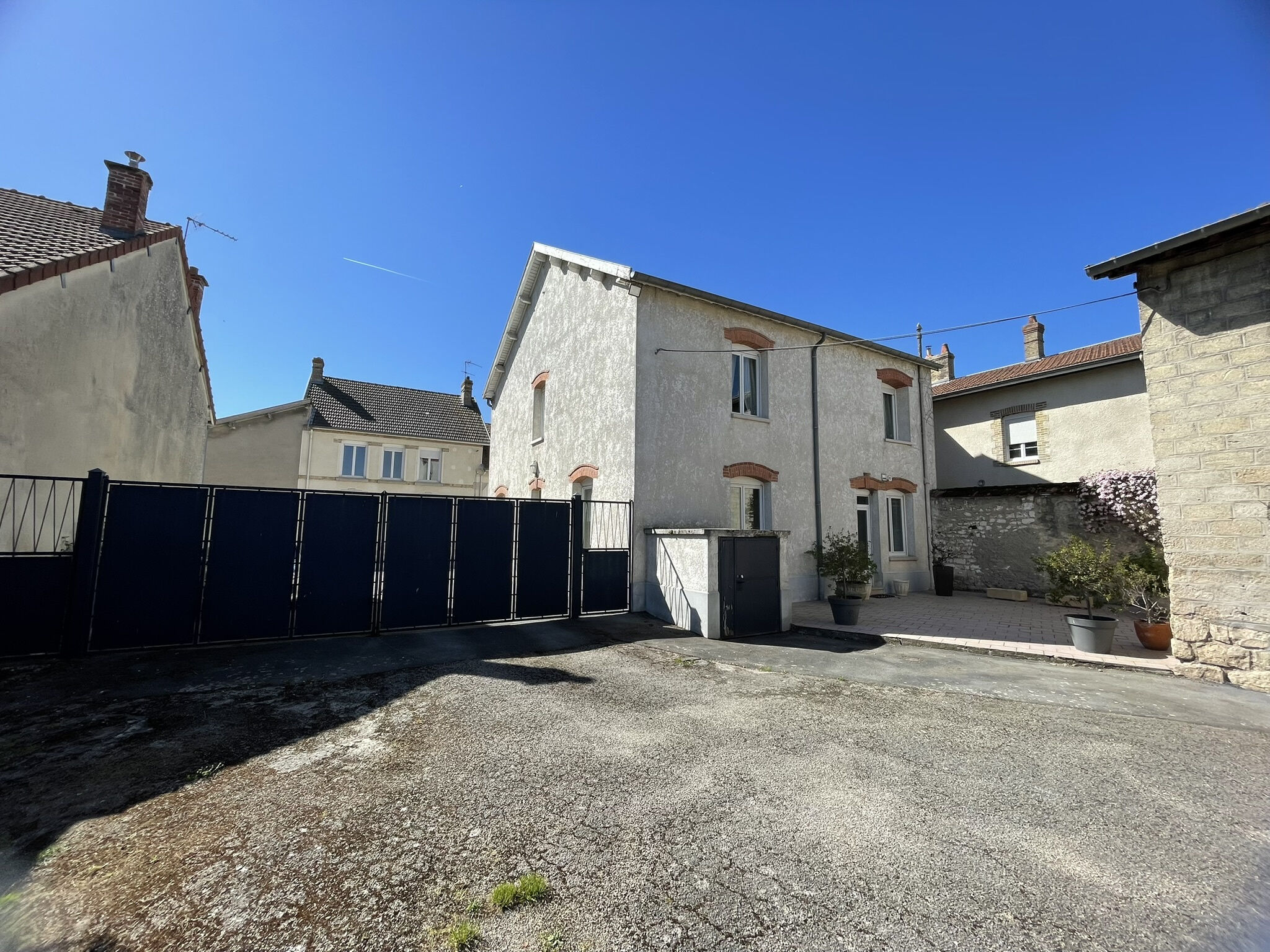 Villa / Maison  T6 à vendre Caurel 51110