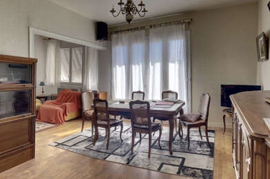 Appartement 4 pièces 1028 €