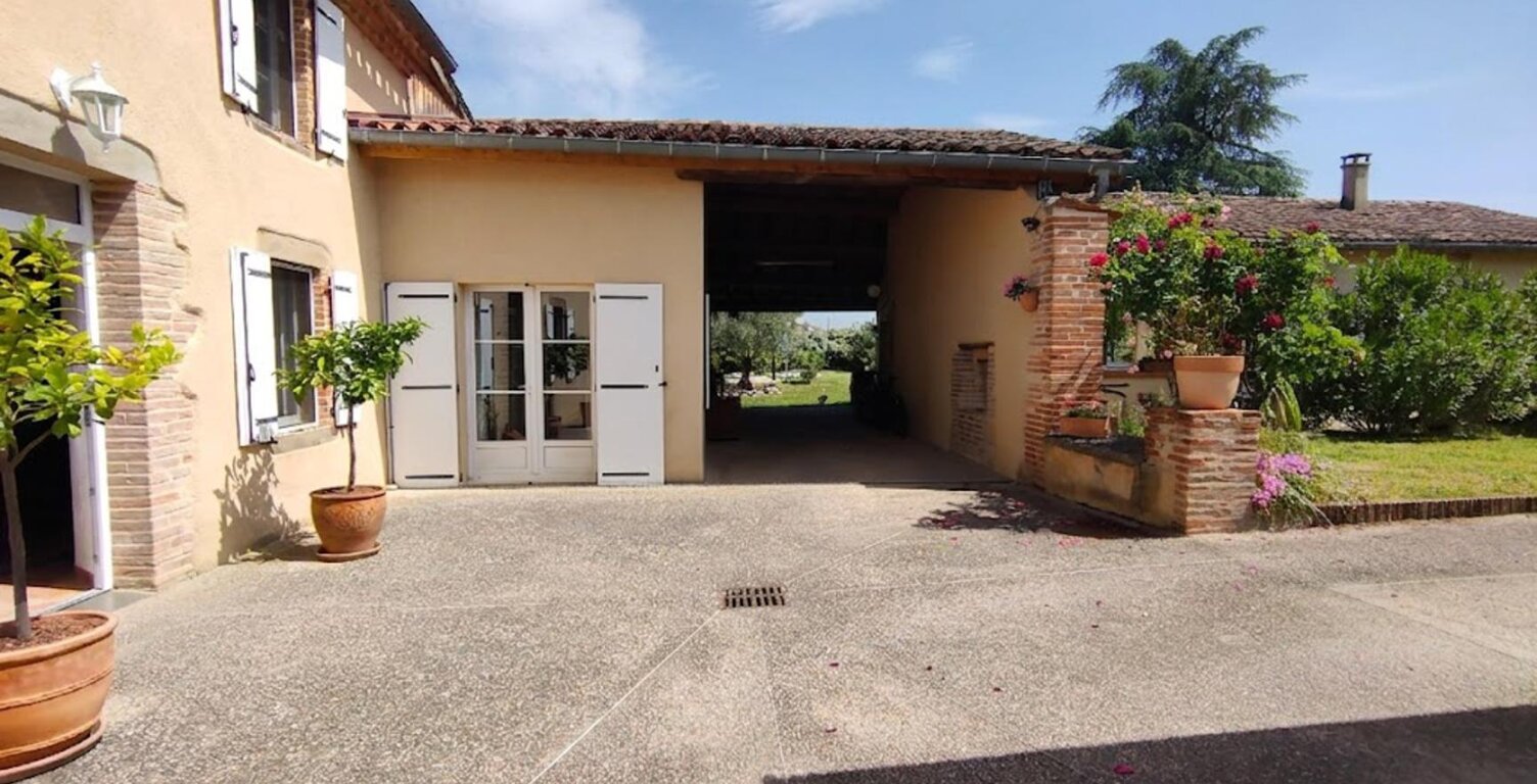 MAISON DE VILLAGE AVEC GITE — photo 1