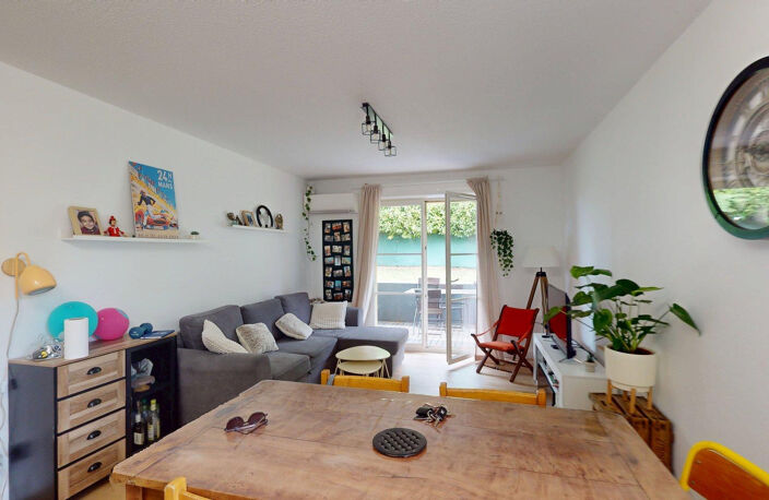 Entièrement Rénové Appartement T3 RDC 52.81 m2 Résidence ave — photo 3