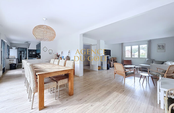 Maison 5 chambres   162 m2   Terrain de 9 000 m2 avec piscin — photo 3