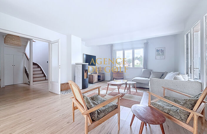Maison 5 chambres   162 m2   Terrain de 9 000 m2 avec piscin — photo 4