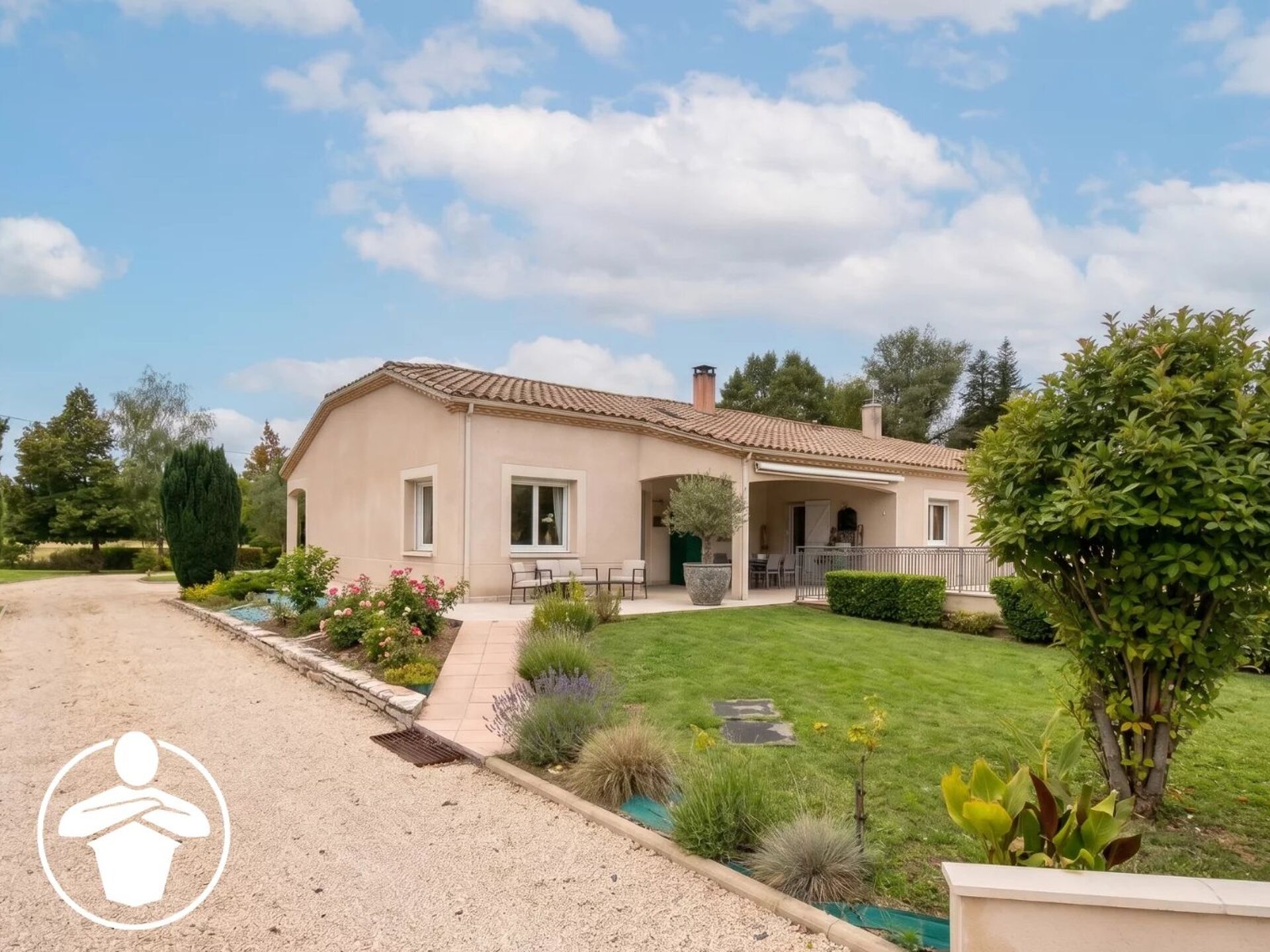 Maison 5 pièces 200 m² · à Casseneuil · 200 m² · 454 900 €