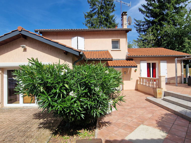 Villa Saint-Romain-au-Mont-d'Or — photo 1