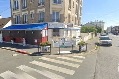 Commerce  2100 €