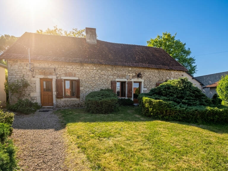 Maison en pierres à rénover de 88m2 avec dépendances sur ter — photo 1