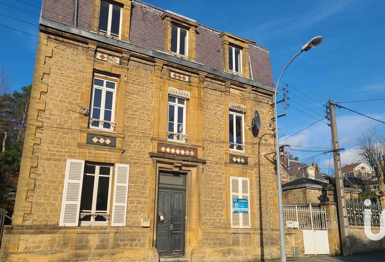 Vente Immeuble 260 m&sup2; — photo 1
