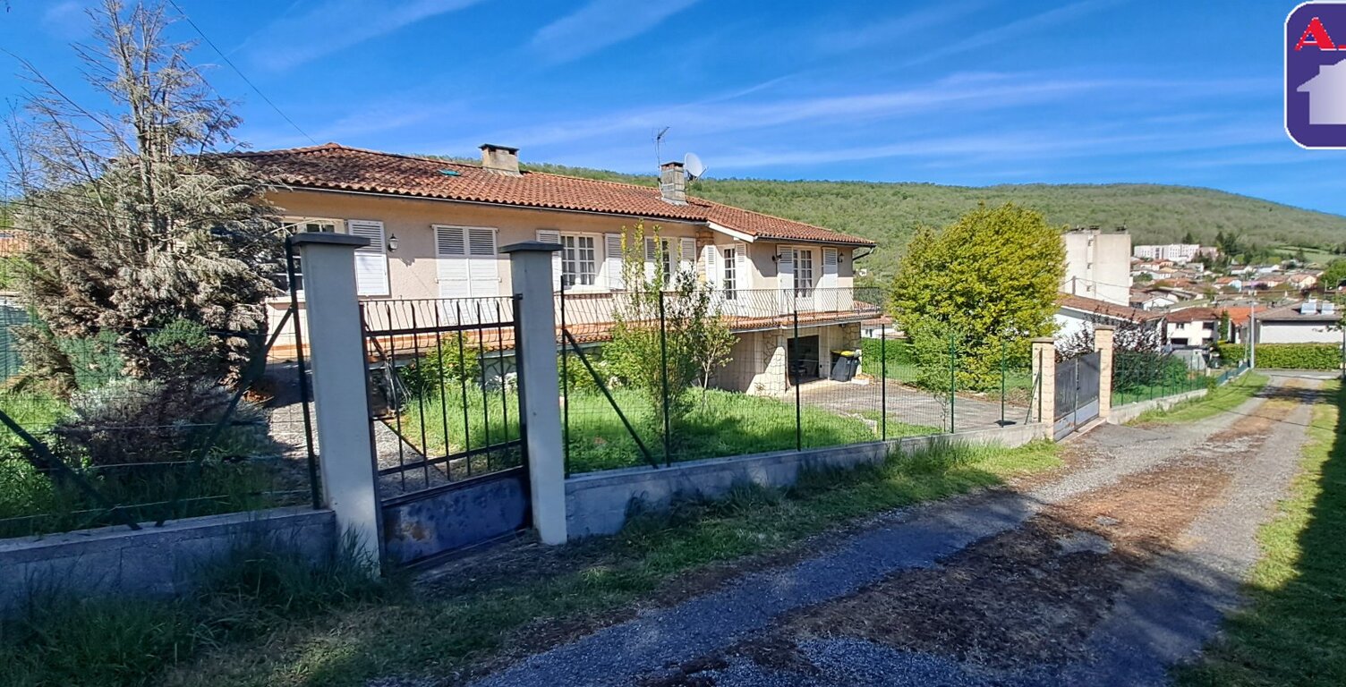 Vente maison 6 pièces 183 m² Lavelanet (09300) — photo 1