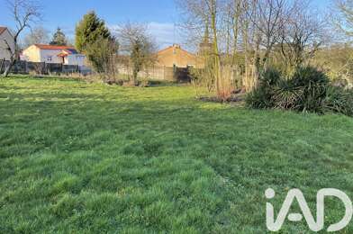 Terrain  44000 €