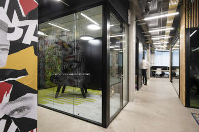 Bureau  683 €