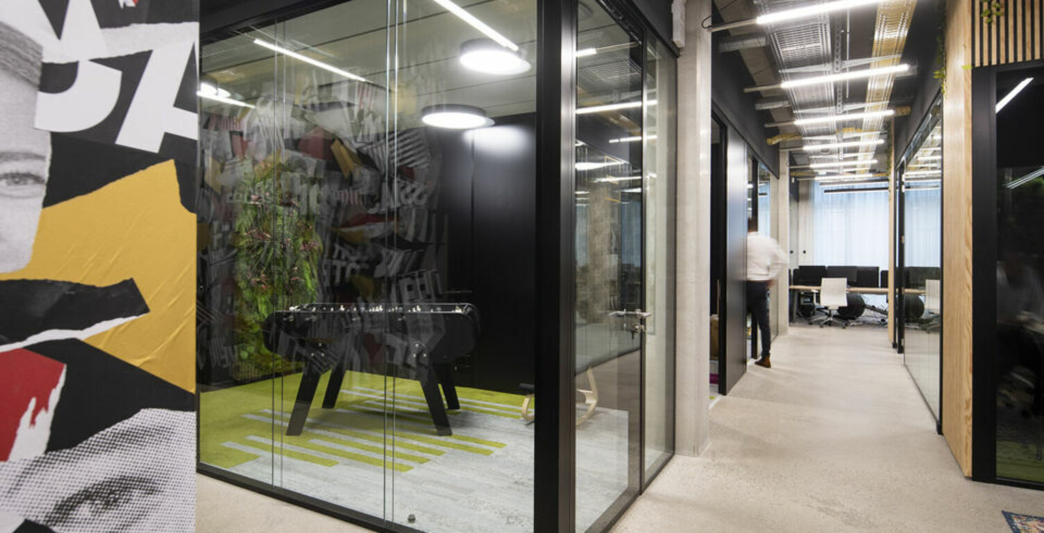 BUREAUX à LOUER — photo 1