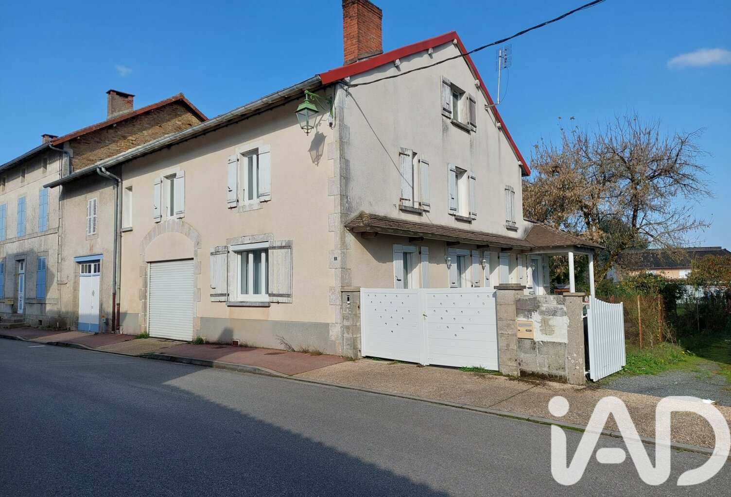 Vente Maison/villa 8 pièces — photo 1