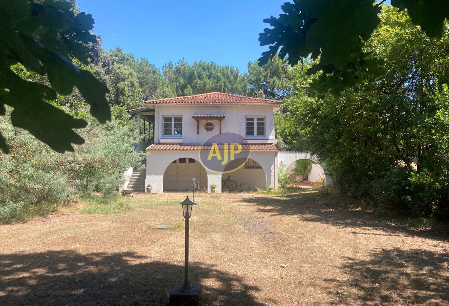 Maison en R + 1 Le Verdon/Mer 8 pièces 180 m2 — photo 1