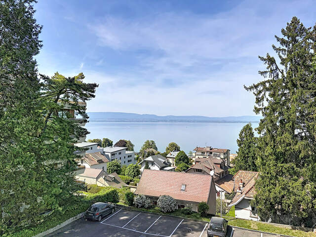 Superbe T2 lumineux avec vue lac, proche centre et embarcadère — photo du bien