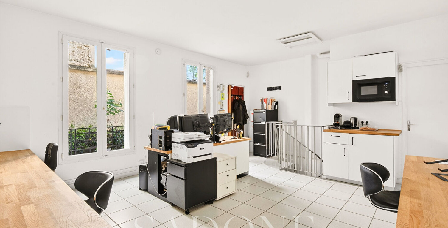 Bureaux à louer Boulogne Billancourt 62.21 m2. Marcel Sembat. — photo 1