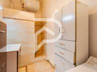 Appartement  Bd CHAVE  quartier  CAMAS  vue Notre Dame - T3  de 79 m2 avec  Cave , box  fermé  . Marseille 13005 — photo 4