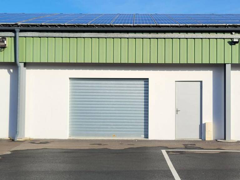 Vente Local d'activités 80 m&sup2; — photo 1
