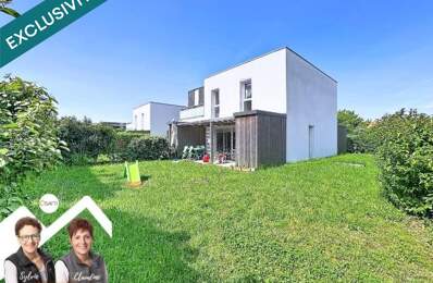 Maison de 2016, état neuf avec jardin et double garage — photo du bien