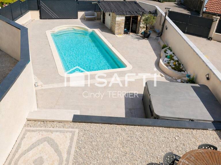 Maison avec piscine centre de Charavines — photo 1