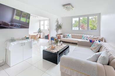 Appartement 4 pièces 180000 €