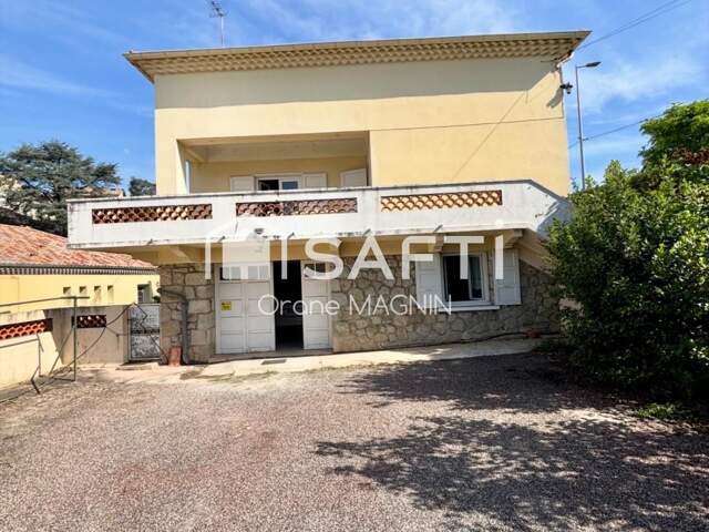 Maison avec de beaux potentiels — photo du bien