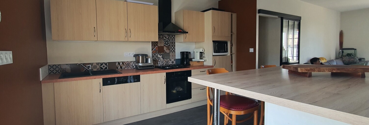 Maison 5 Pièces 103 m² à vendre à Essarts-en-Bocage (85140)
