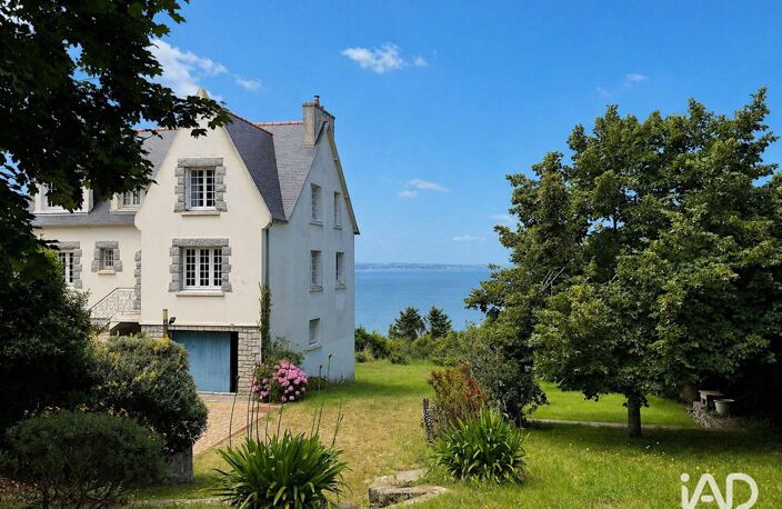 Vente Maison/villa 8 pièces — photo 2