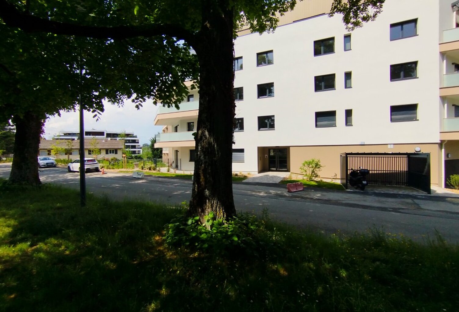 SAINT-JULIEN-EN-GENEVOIS, PARKING SOUS-SOL — photo 1