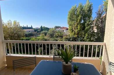 Appartement 3 pièces 1210 €