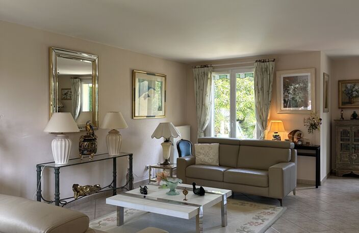 Vente Maison traditionnelle 7 pièces — photo 3
