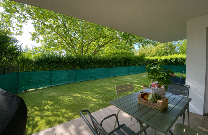 Charbonnières-les-bains au calme rez de jardin de 103m2. — photo 2