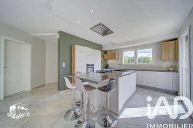 Maison 5 pièces 499000 €