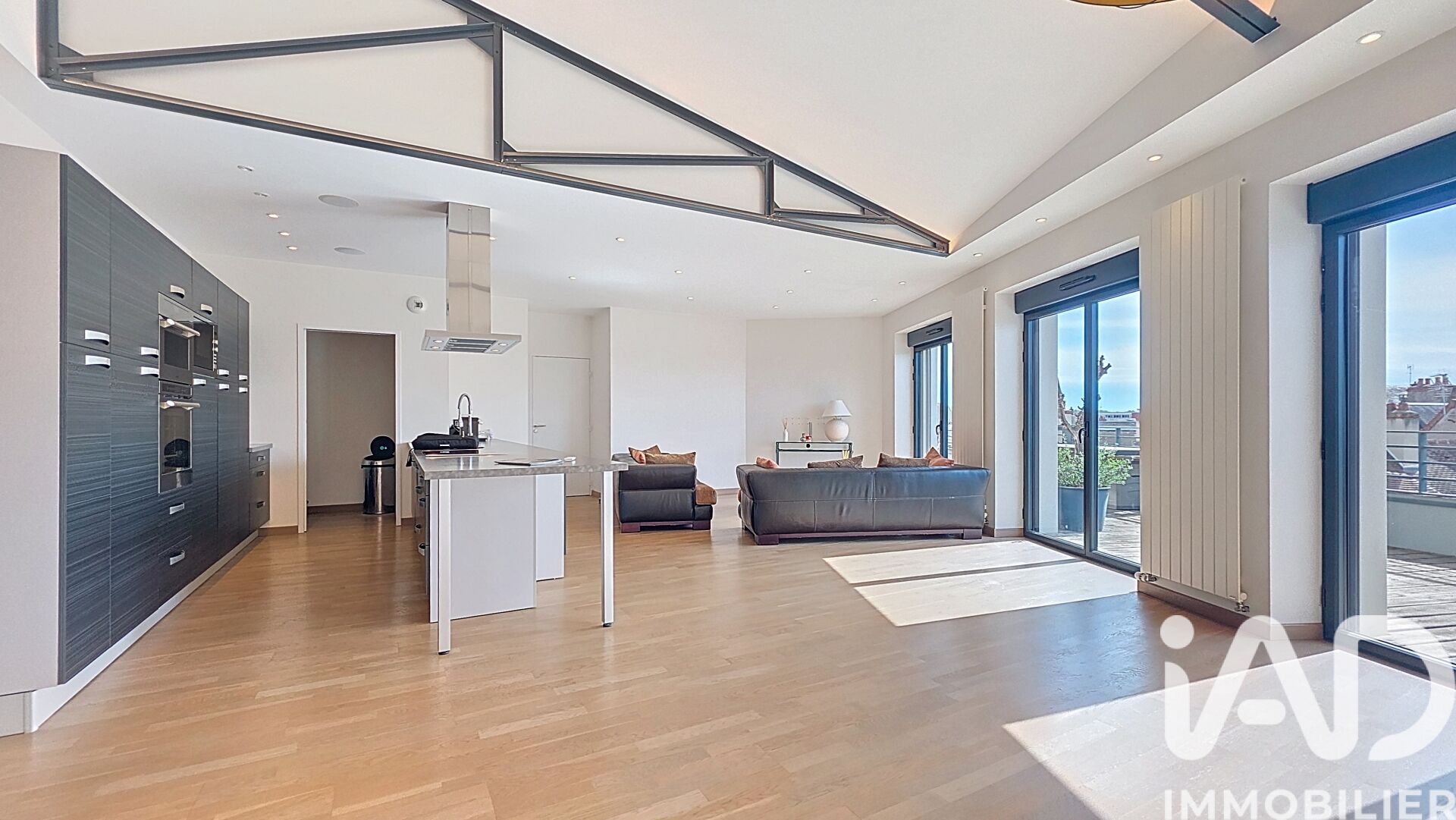 Vente Appartement 5 pièces - Photo 2