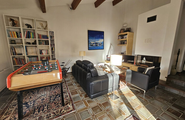Villa  AIGUES MORTES centre — photo 3
