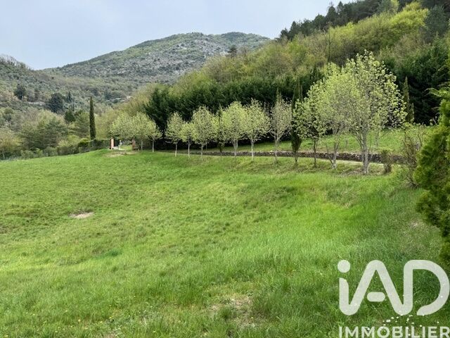 Vente Maison/villa 8 pièces - Photo 2