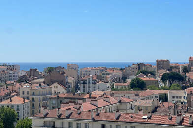 Appartement 3 pièces 878 €