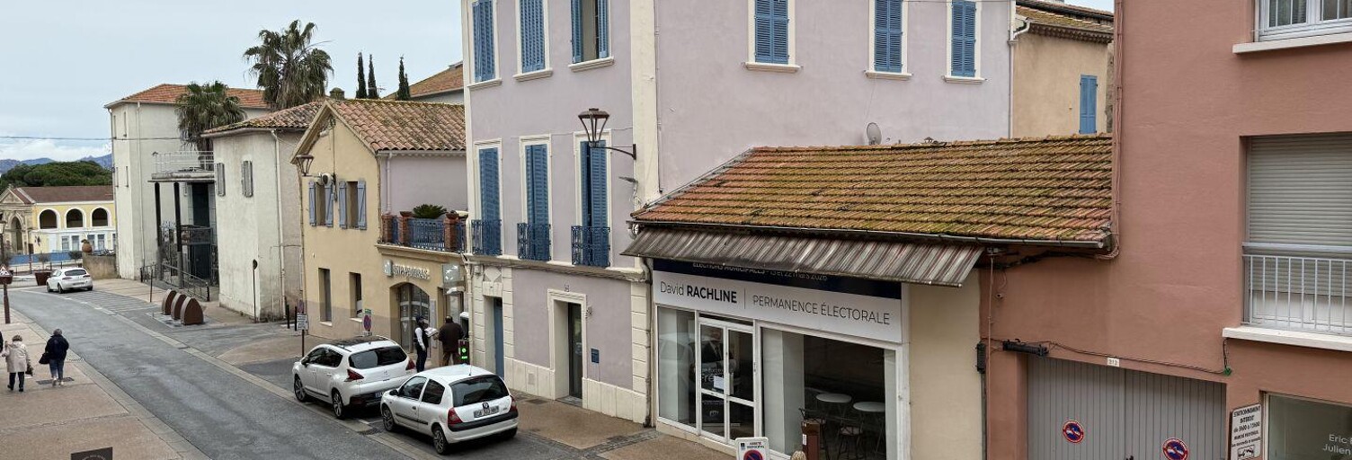 Bureau  150 m² à louer à Fréjus (83600)