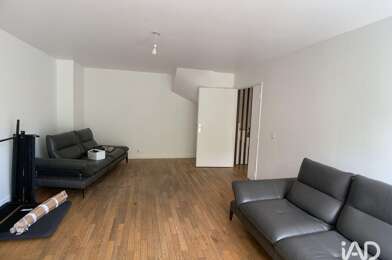 Appartement 4 pièces 2727 €