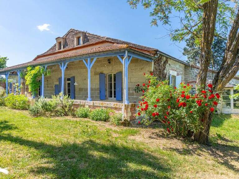 Maison 5 pièces 230 m² — photo 1