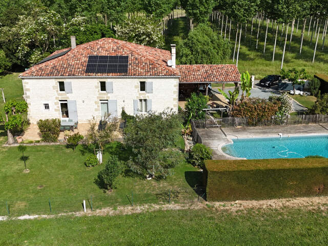 Maison en pierre de caractère — photo du bien