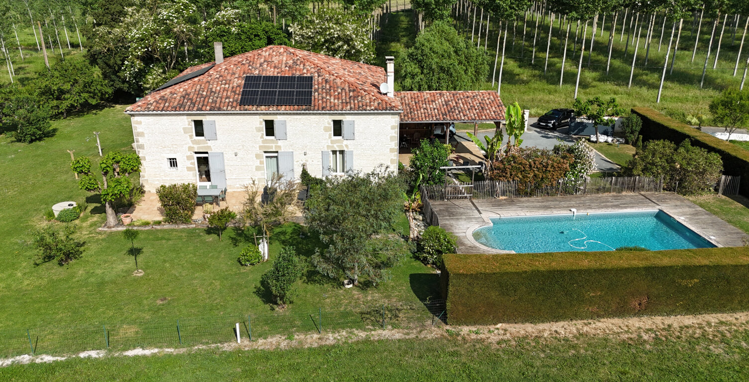 Maison en pierre de caractère — photo 1