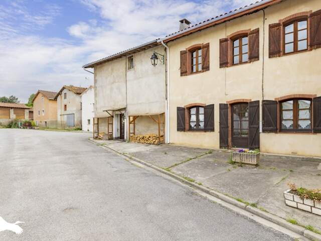 Maison de ville de 6 pièces principales — photo du bien
