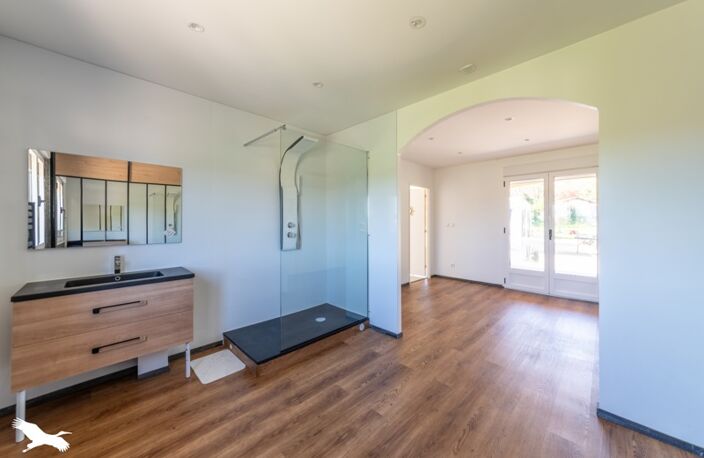 Contemporaine de 3 pièces principales — photo 2