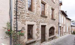 Maison 7 Pièces 276 m² à vendre à Uzerche (19140)