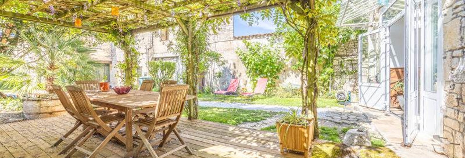 Maison 5 Pièces 245 m² à vendre à Mauzé-sur-le-Mignon (79210)